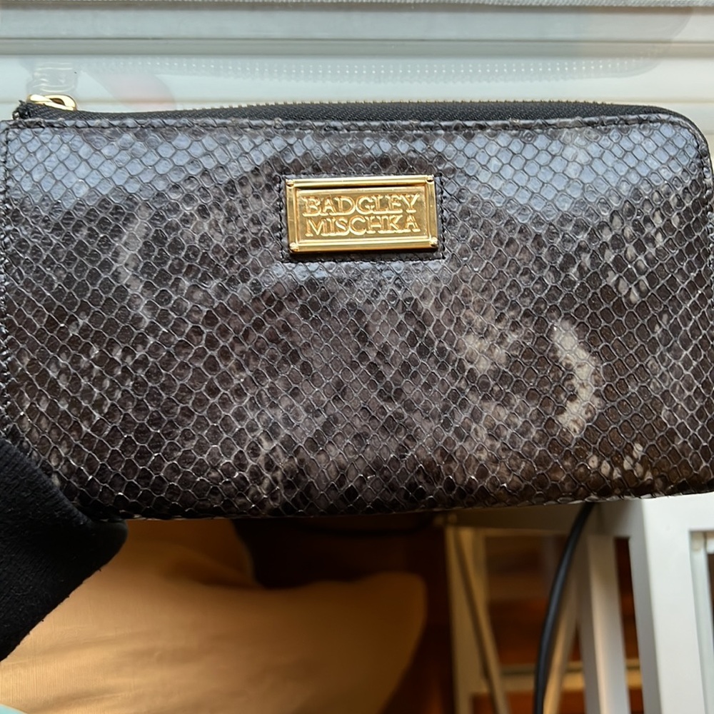 Badgley Mischka snakeskin wallet